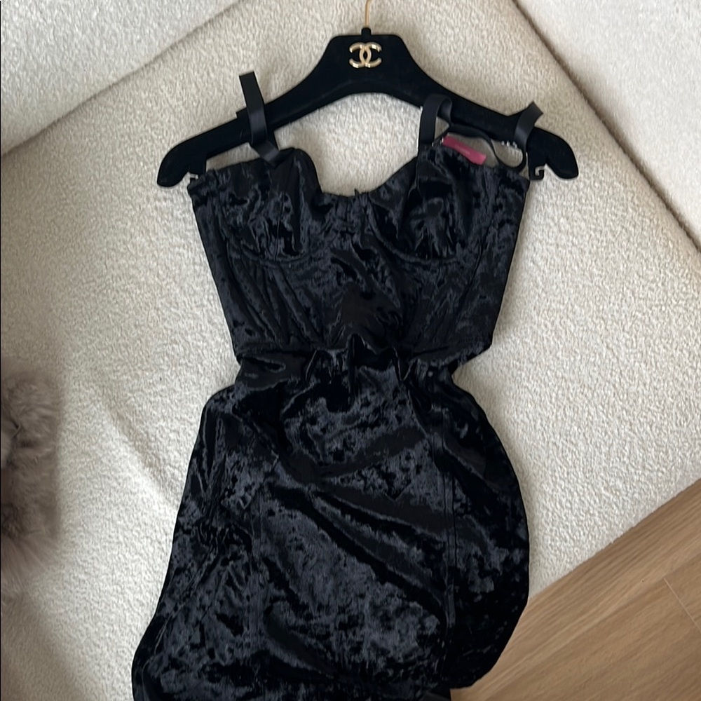 Brand New - Elegant Black Velvet Dress - S